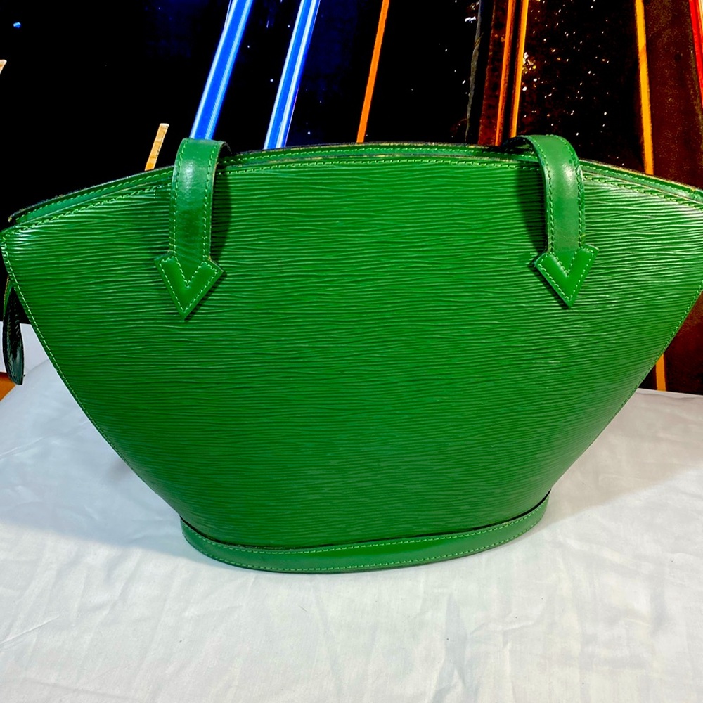 Louis Vuitton green saint Jaques EPI light blemish